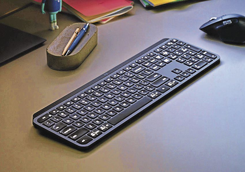_logitech-mx-keys-wireless-keyboard-3-1_CMYK.jpg